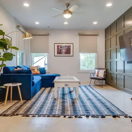 Charming East Nashville Duplex For 20